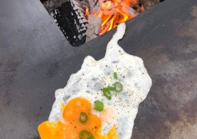 Ei auf Plancha-Grill