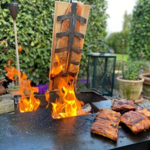 Flammlachs auf Plancha Grill